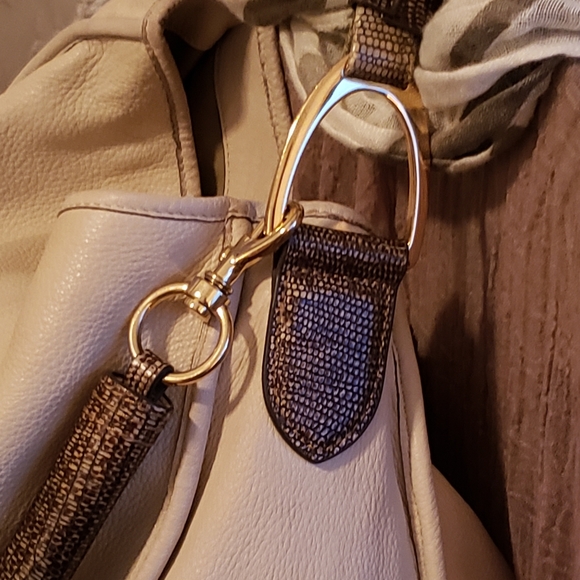 GILI  Pebble Leather Stirrup Satchel - Picture 3 of 5
